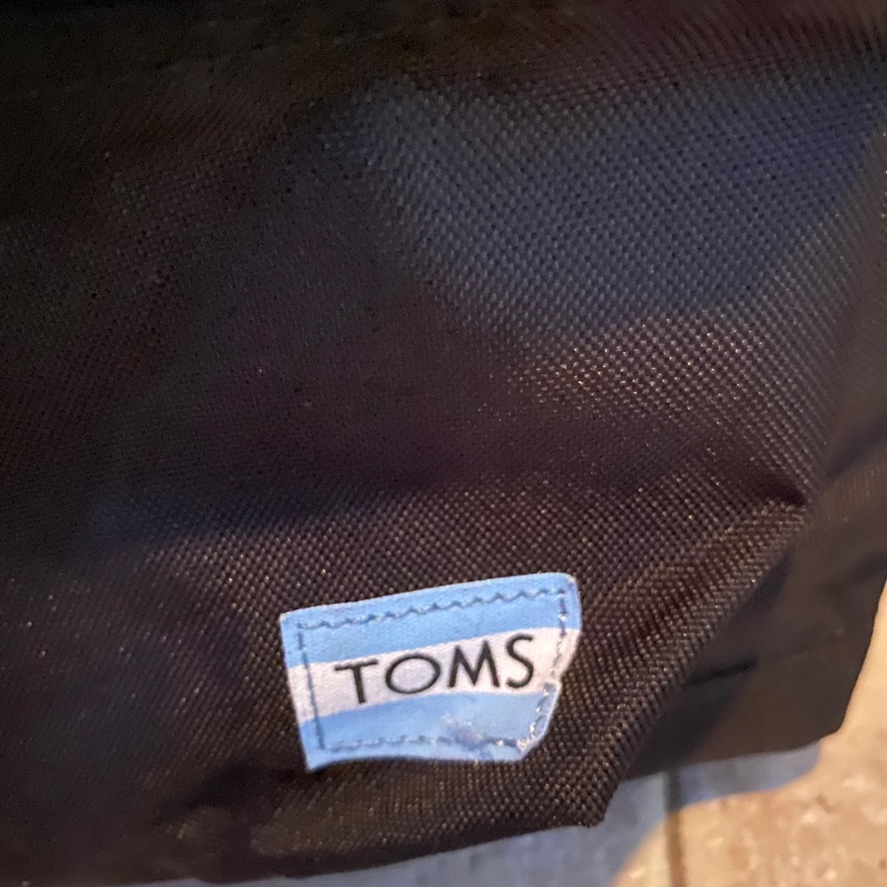 Toms Backpack - Picture 4 of 9